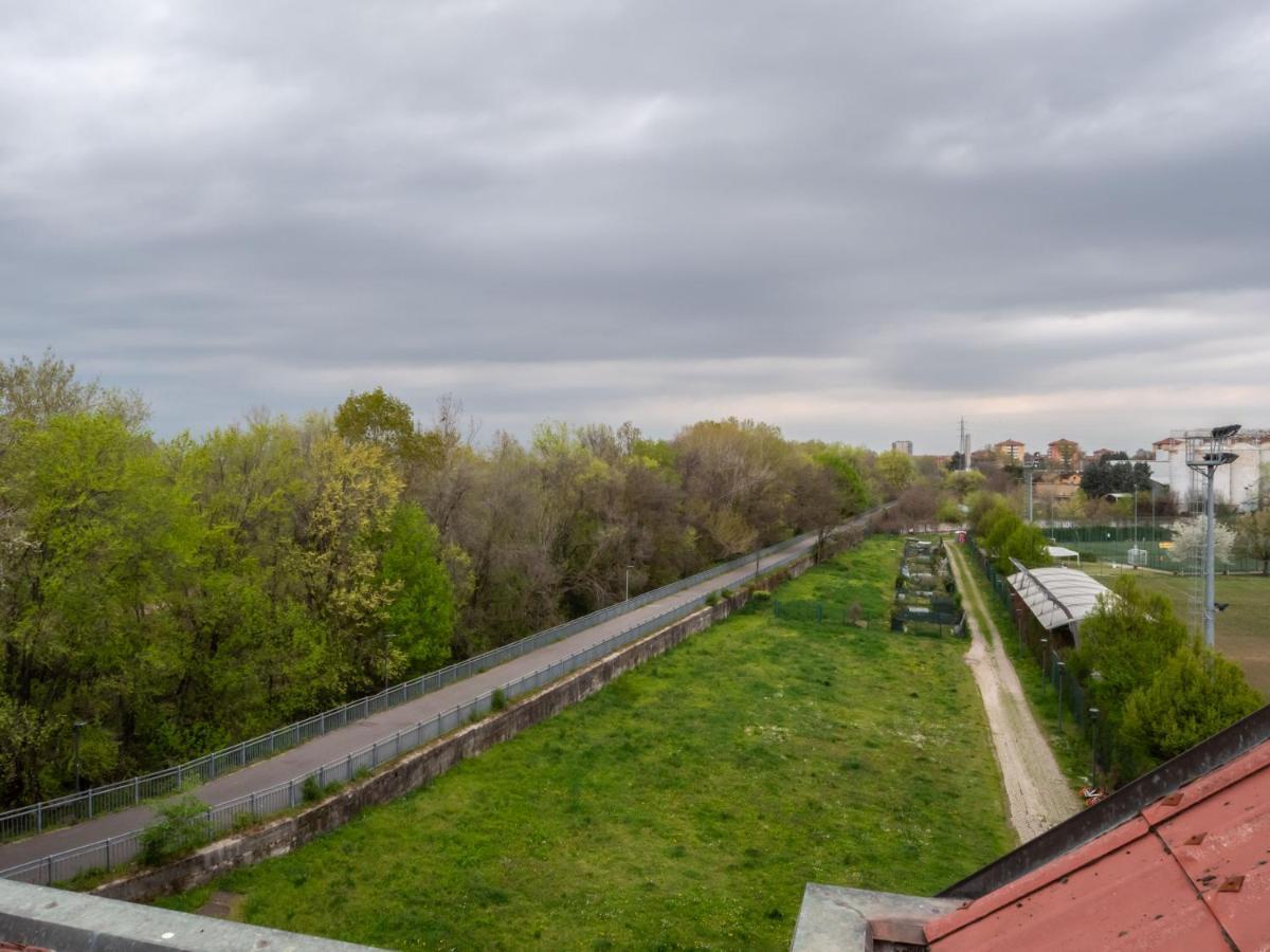Comfy Penthouse Apartment Милано Екстериор снимка
